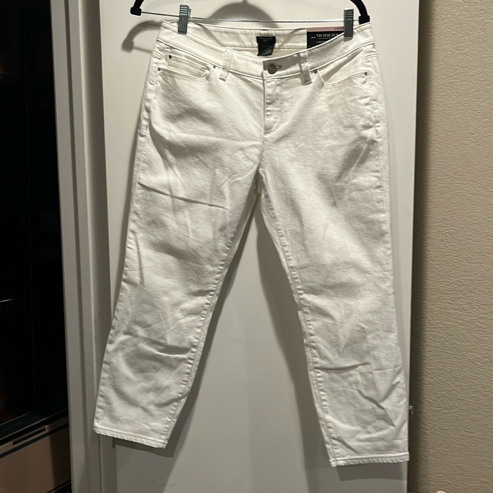 Ann Taylor Modern Cropped Leg Denim capri